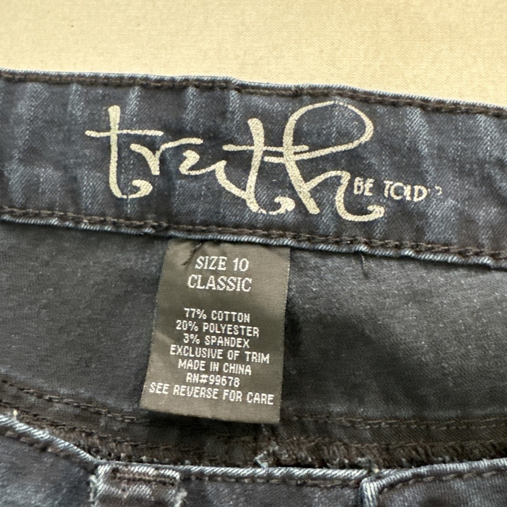 Truth Be Told Embellished Pocket Denim Capris 10 - Picture 5 of 7